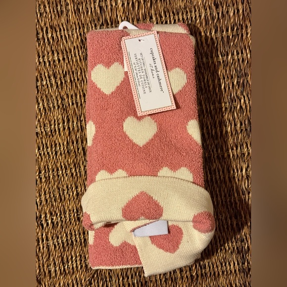 Cupcakes and Cashmere soft kitchen towels - Picture 3 of 5